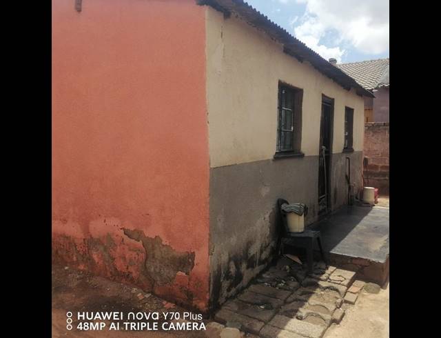 4 BEDROOM HOUSE FOR SALE IN TEMBISA CENTRAL